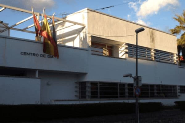 centro-de-dia-de-mayores-candeleda